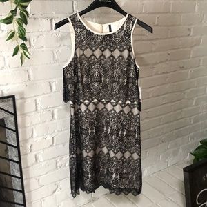 Brand new Kensie lace dress, size small